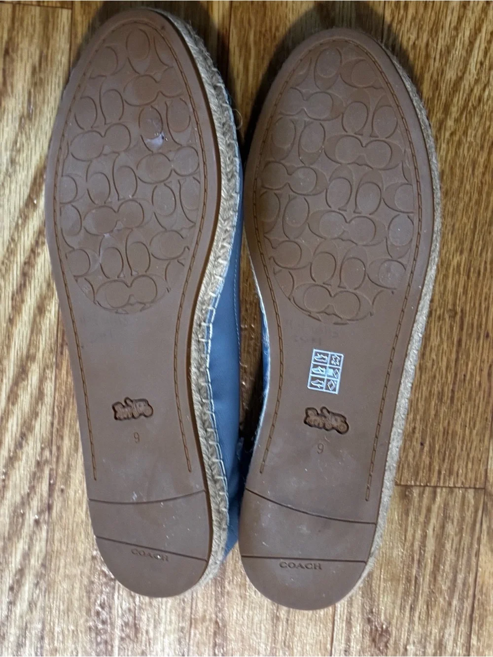 Coach Light Blue Leather Ballet Flats with Black  Dark Blue Cap Toe